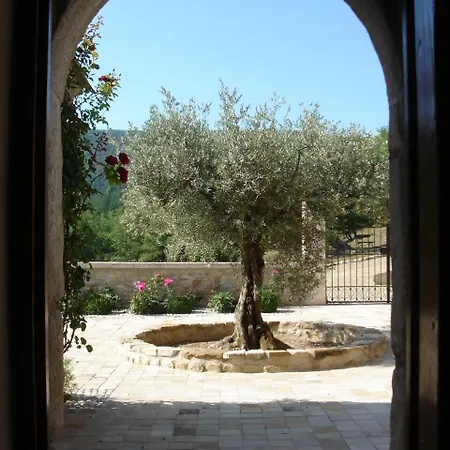 Villa La Renardiere 18th Century Stone With Heated Pool 47 Ha Of Luberon Nature Perfect For Groups And Families