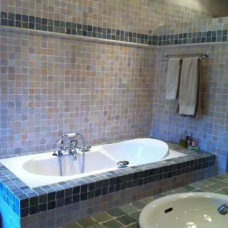 La Renardiere 18th Century Stone With Heated Pool 47 Ha Of Luberon Nature Perfect For Groups And Families Montjustin