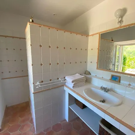 La Renardiere 18th Century Stone With Heated Pool 47 Ha Of Luberon Nature Perfect For Groups And Families Villa Montjustin